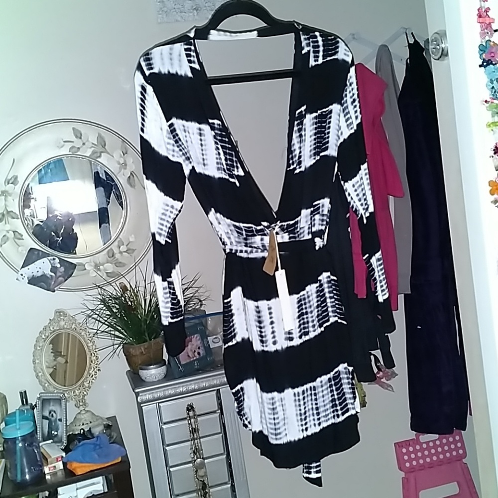 NEW Tye Dyed Wrap Long Sleave Mini Dress